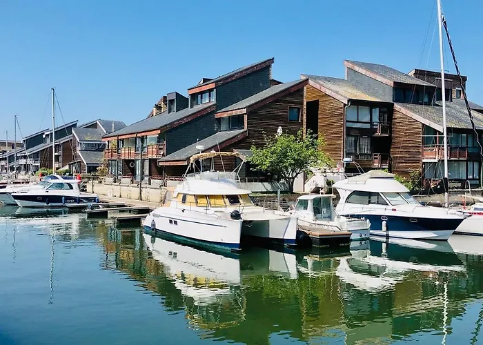 Evasion Marine Yourhosthelper