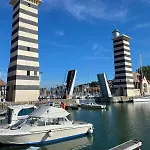 Evasion Marine Yourhosthelper *