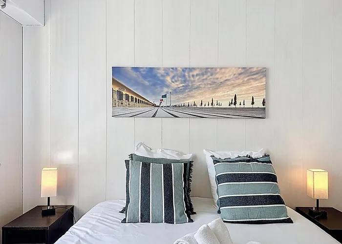 Cote Yourhosthelper Apartment